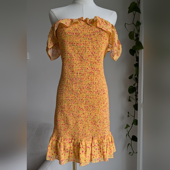 Lovers & Friends Cendall Dress Golden Rod Ditsy - Picture 9 of 10